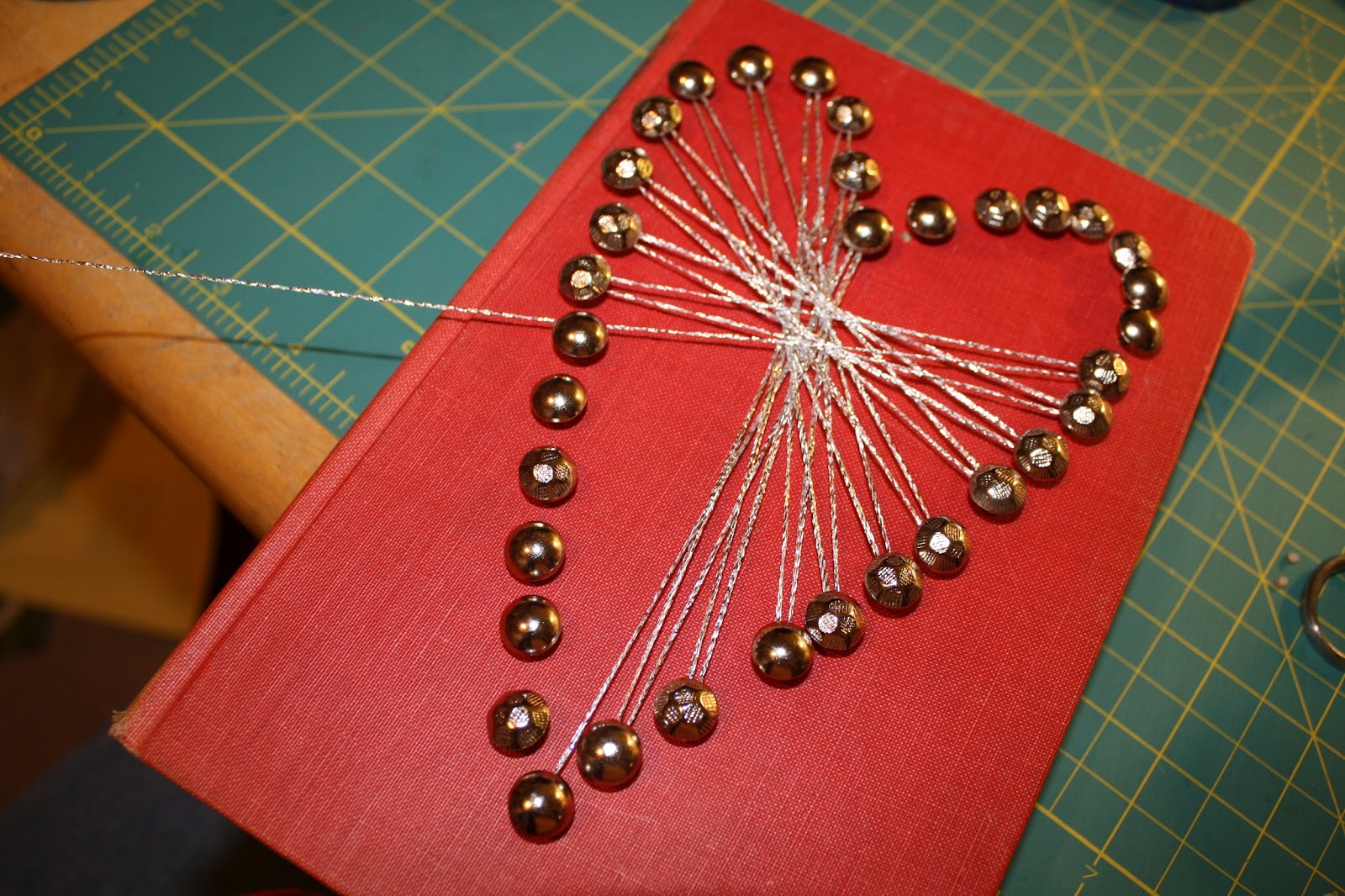 Heartstrings - a Love Day Book Tutorial!