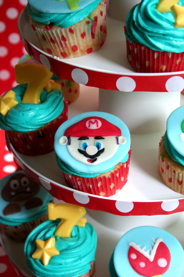 Here are some free printable super mario cupcake toppers for your next supe...