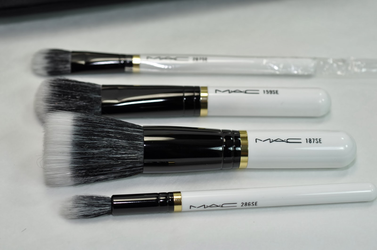 MAC Holiday 2013 Brush Set Stroke of Midnight Brush Kit/Mineralize