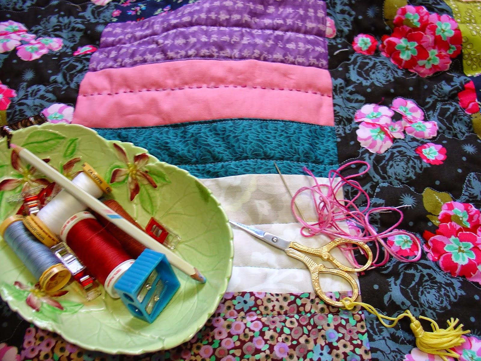 Kokaquilts hand quilting vs machine quilting or both!