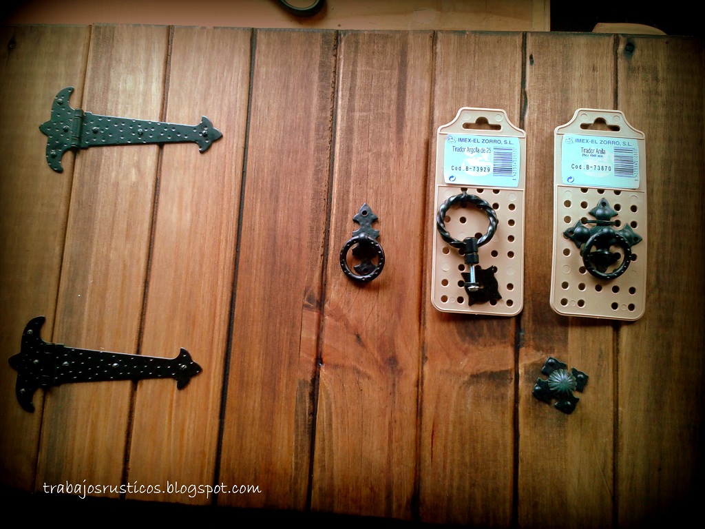 Trabajos Rústicos: Armario para ocultar cuadro de luces. "Modelo Tablas"