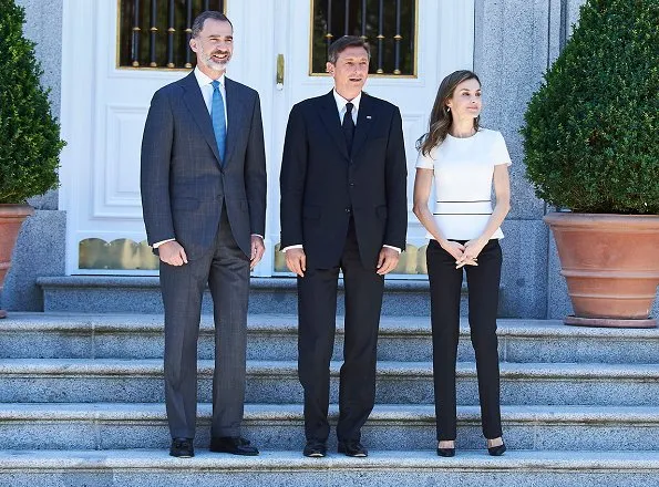 Queen Letizia Ditched her Suit Blazer, Summer Top, Shop Brands, Ann Taylor, Roland Mouret, Cédric Charlier, Asos,· Reiss, Calvin Klein, Bebe.