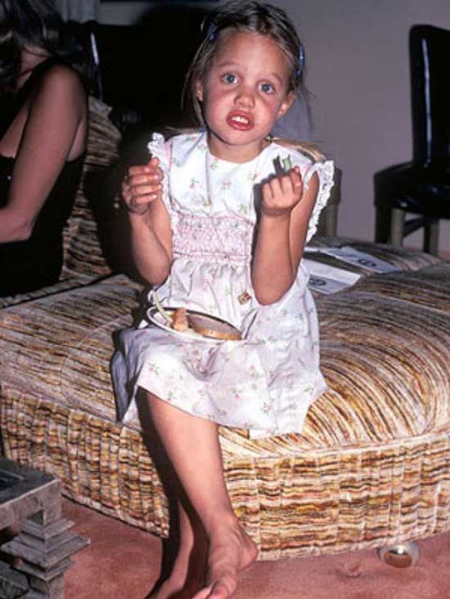 35 Adorable Angelina Jolie's Childhood Photos From the 1970s and Early