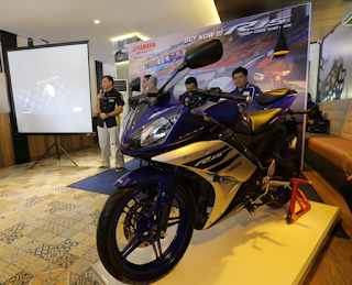 Yamaha Luncurkan YZF-R15 Terbaru 2016