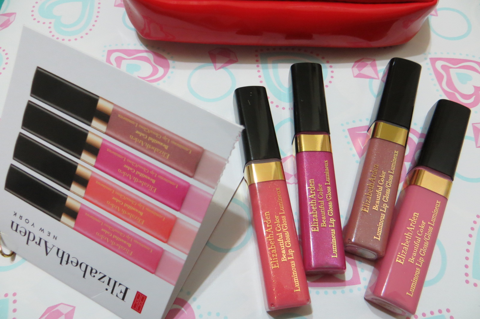 DollUp with Elizabeth Arden's Luminous Lip Gloss Collection! My