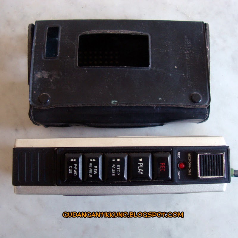 Gudang Barang Antik Kuno Tape Recorder Sanyo M1000