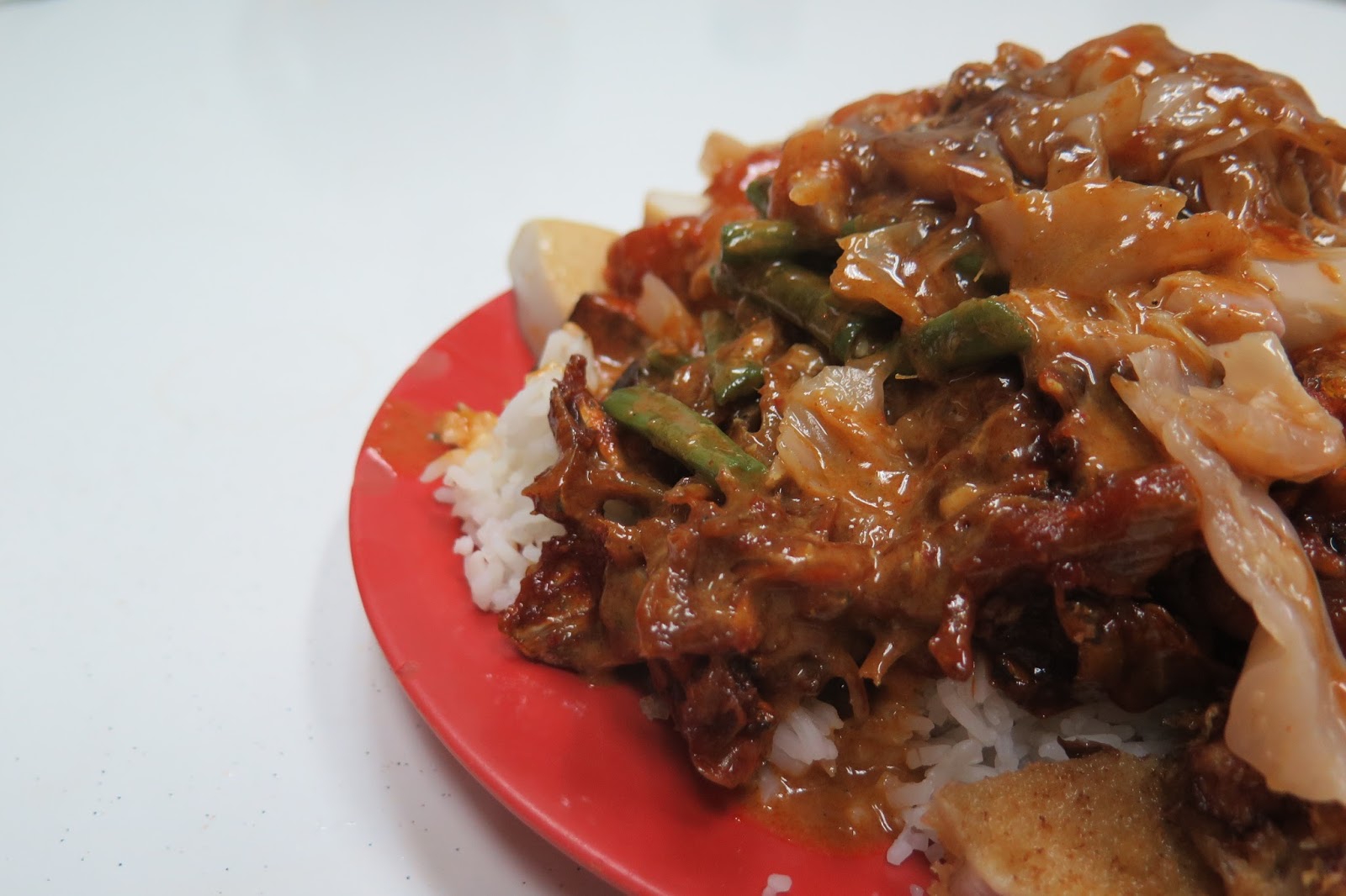 Zacbhl Beach Road Scissor Cut Curry Rice Hainanese Curry Rice