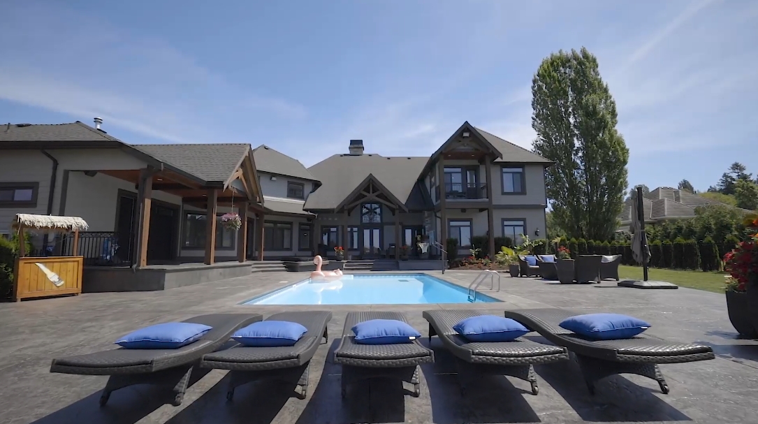 57 Interior Design Photos vs. 319 184 St, Surrey, BC Luxury Home Tour