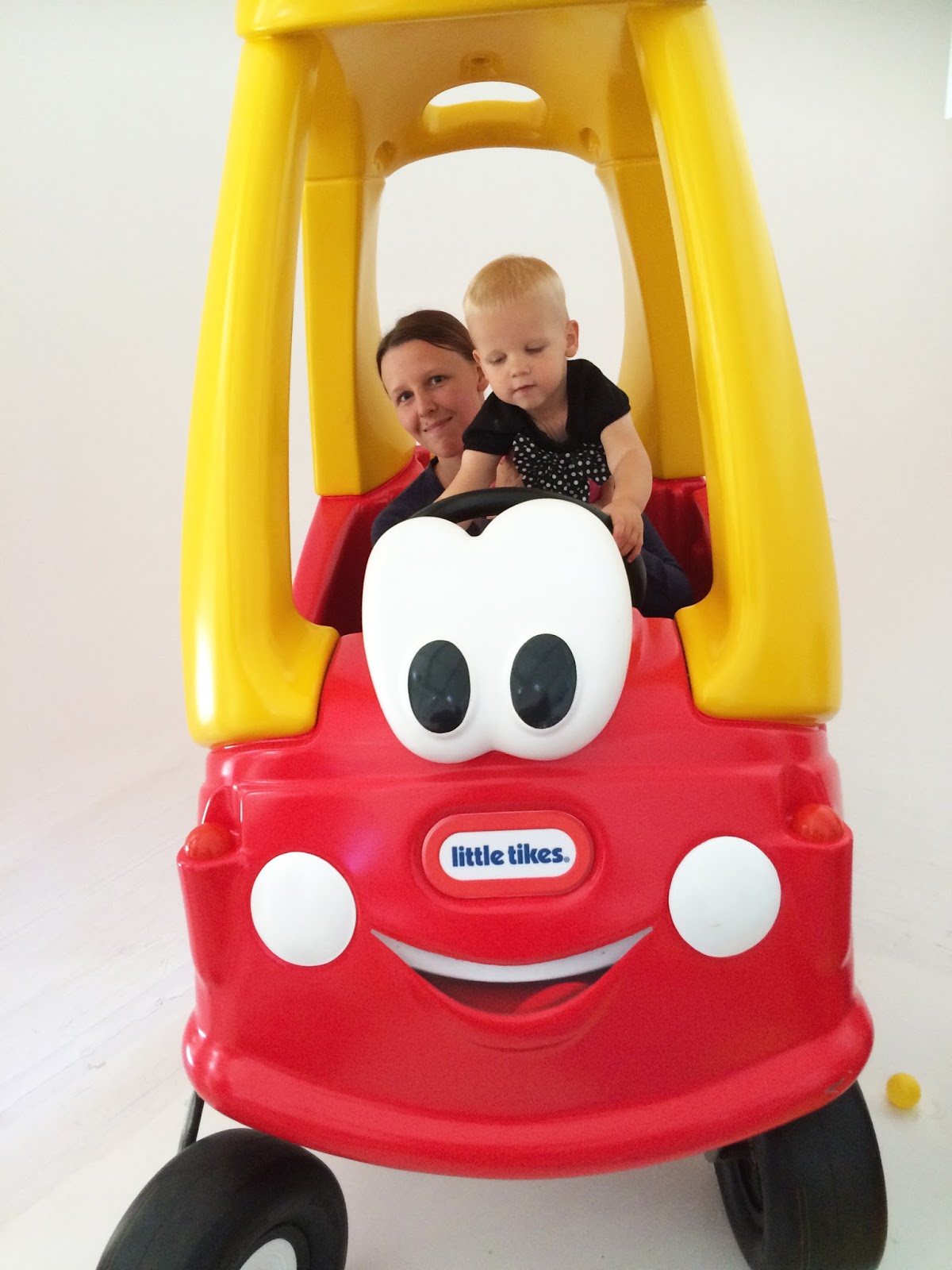 giant cozy coupe