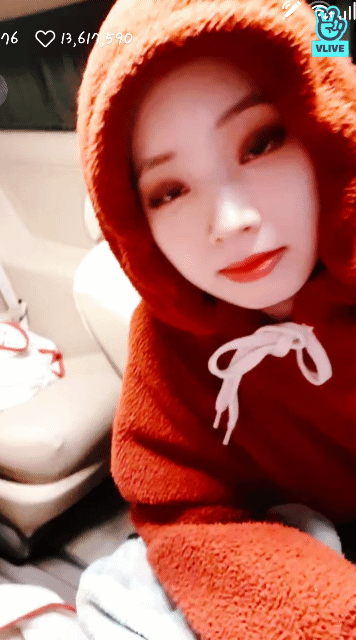 어제자 V앱 트와이스 나연 모모 다현 채영