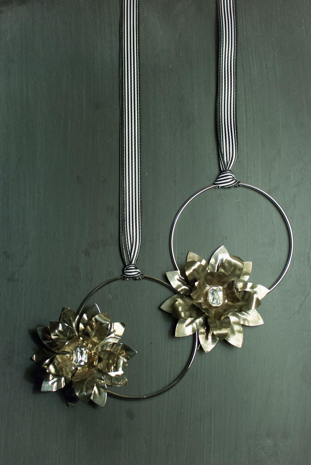 Vintage Metal Flower Wire Wreath DIY