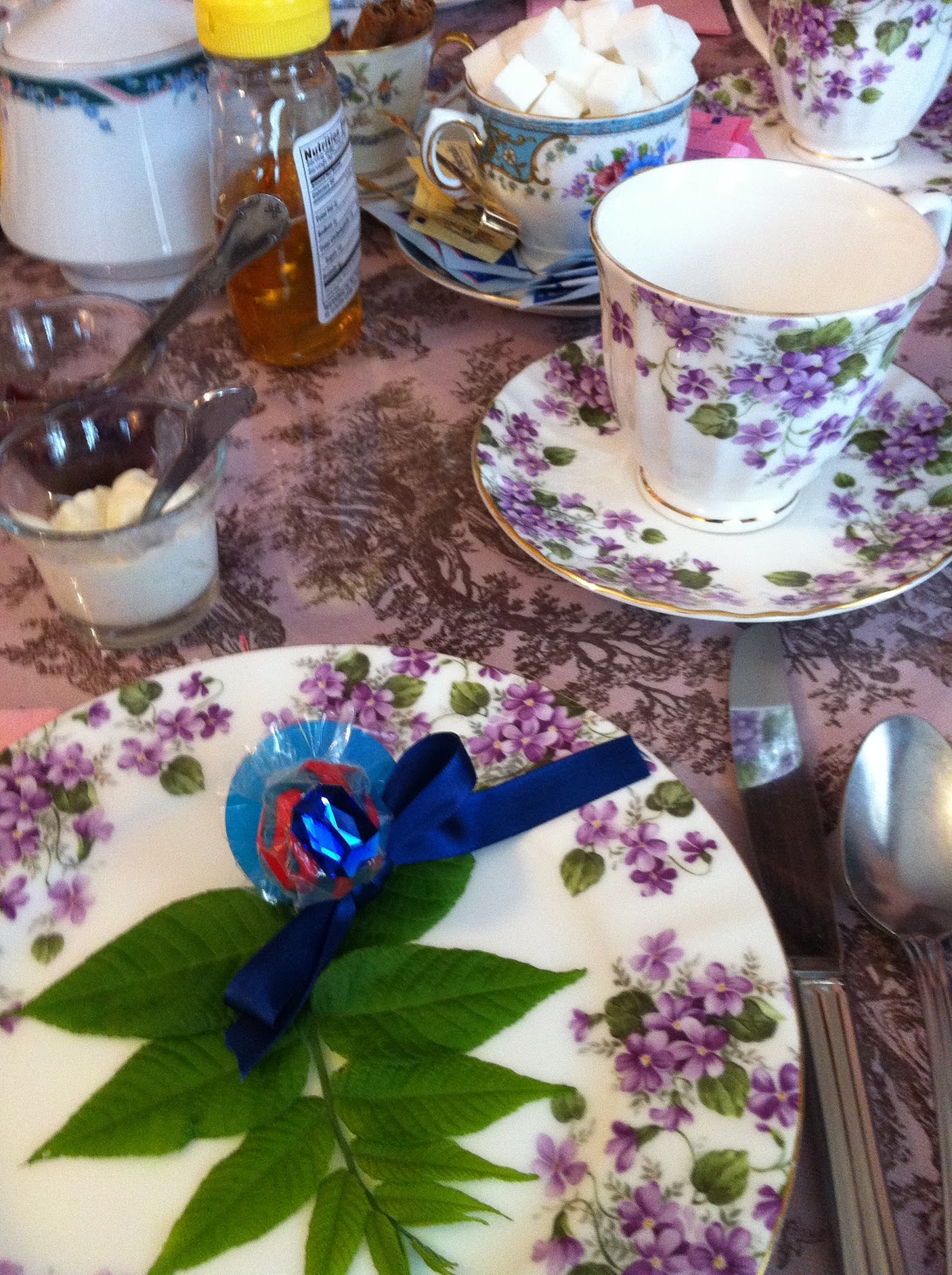 Straight From the Leaf: Regal Cupping - Tea at The Painted Teacup