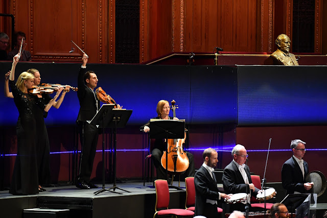 BBC Proms - Antoine Tamestit, John Eliot Gardiner, Orchestre Révolutionnaire et Romantique (Photo BBC/Chris Christodoulou)