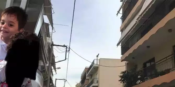 Ίλιον: «Πήρα το παιδί νεκρό στα χέρια μου…» – Η δραματική περιγραφή του πατέρα Ίλιον: «Πήρα το παιδί νεκρό στα χέρια μου…» – Η δραματική περιγραφή του πατέρα