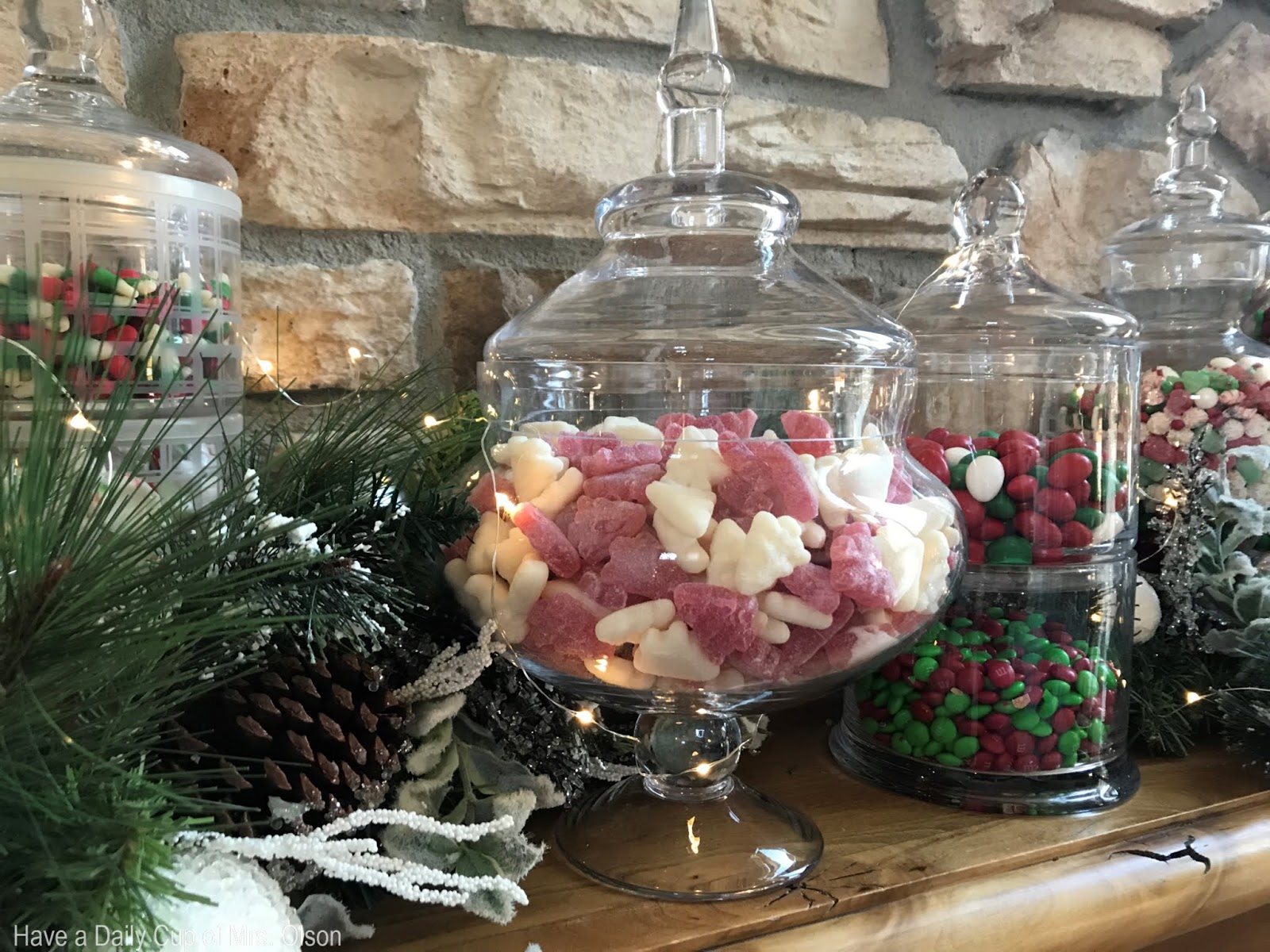 Sweet Christmas Snippets Mantle - Have a Daily Cup of Mrs. Olson