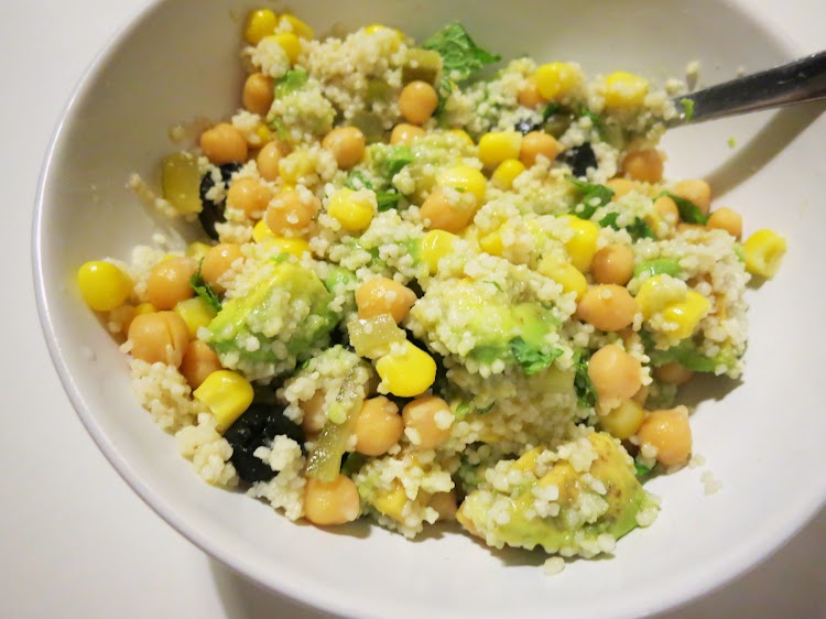 Salada de Couscous, Abacate e Hortelã