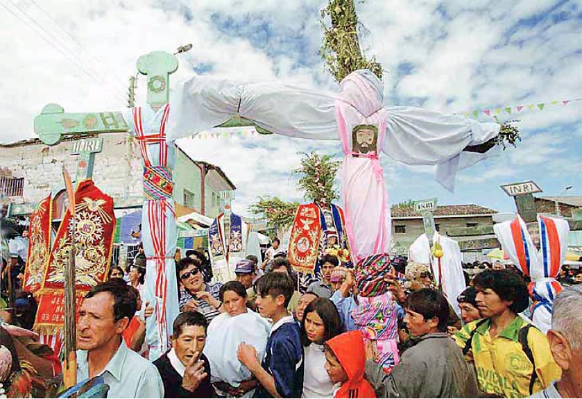 Armonía Huanta Ritual Festivo La Fiesta De La Cruz En Luricocha