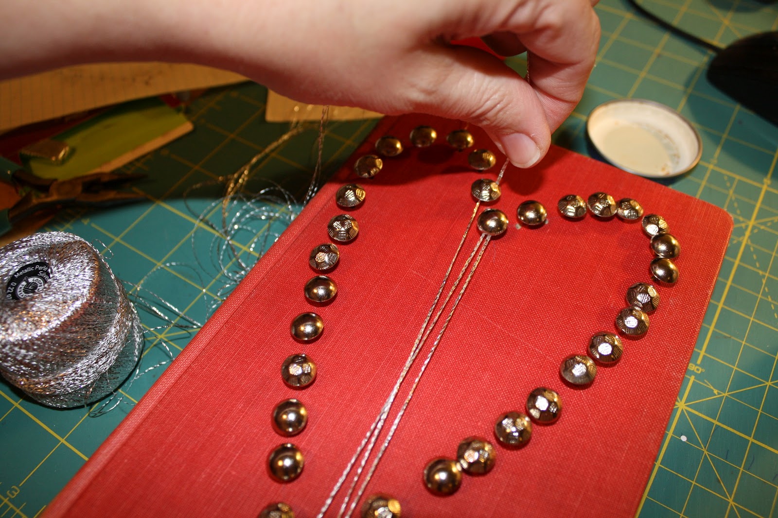 Heartstrings - a Love Day Book Tutorial!