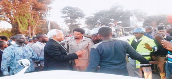 Msafara wa Lowassa Ulivyopigwa MABOMU Na Polisi Jana jijini Arusha