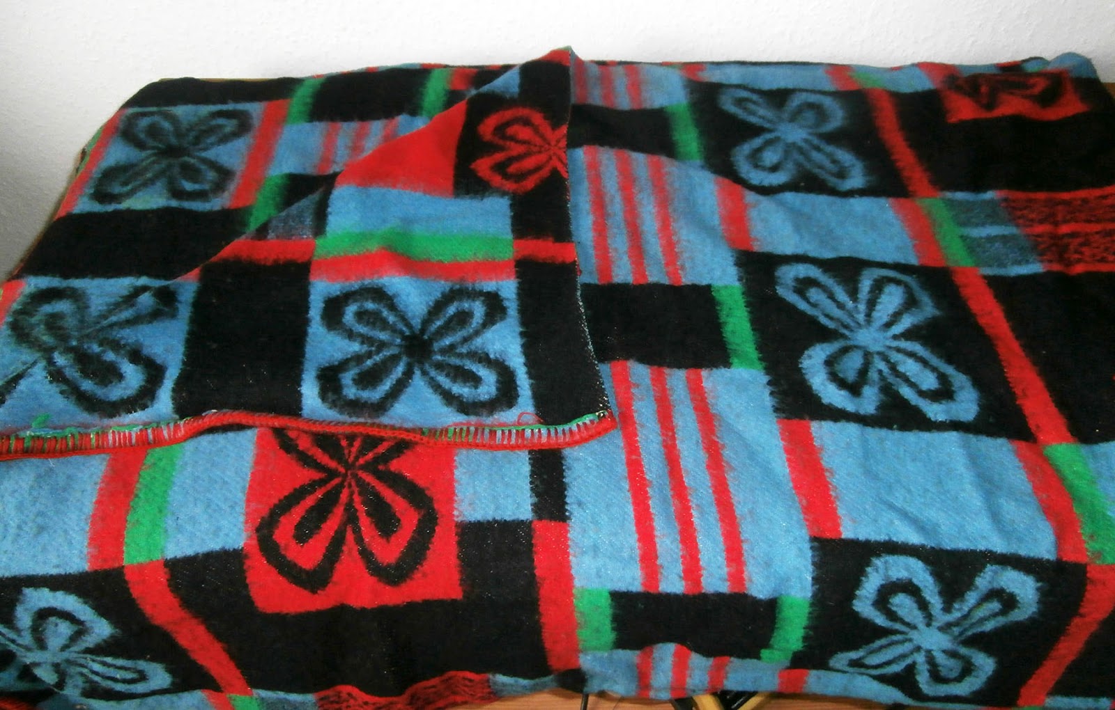 Vintage Retro Blankets Museum Blankets from the '50s, '60s and '70s