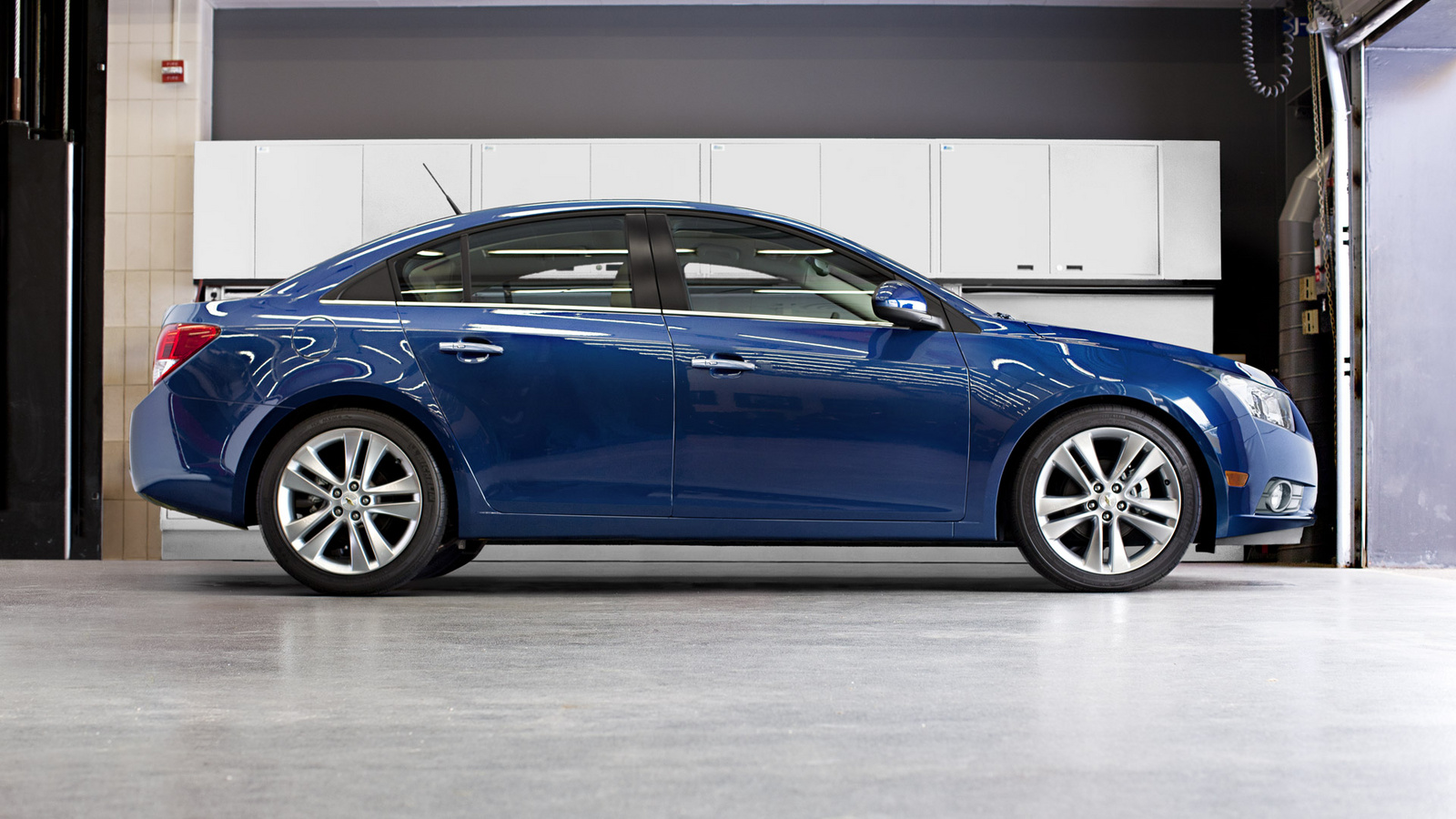 Chevrolet cruze седан