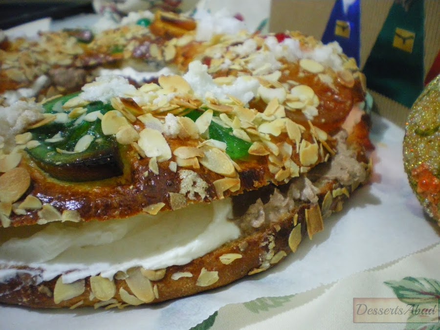 Roscón de Reyes relleno de nata (crema de leche) y trufa