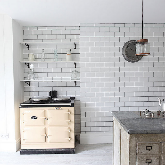 Kitchen design idea - Stove Cream Aga {Cool Chic Style Fashion}