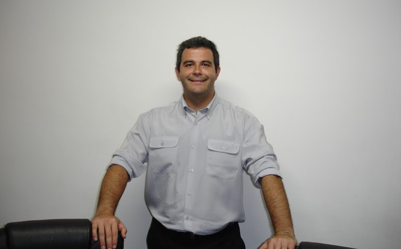 Como pensar no ambiente da loja a partir da experiência do usuário e do pagamento móvel* Como pensar no ambiente da loja a partir da experiência do usuário e do pagamento móvel*