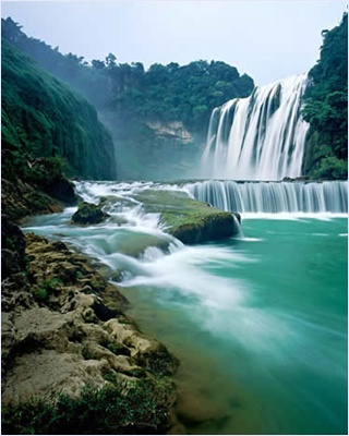 น้ำตกหวงกว่อซู่ (Huangguoshu Waterfall)