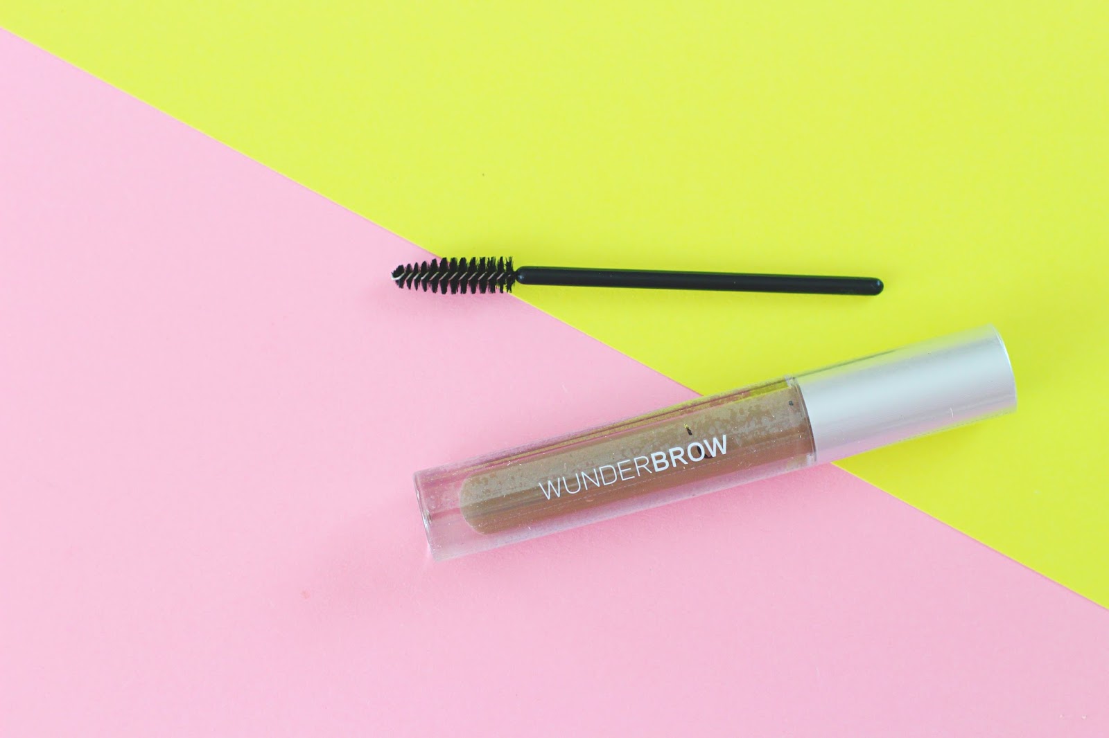 Wunderbrow le sourcil semi-permanent Wunderbrow le sourcil semi-permanent