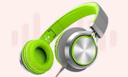 Top 3 Best Over Ear Headphones Under $50 Top 3 Best Over Ear Headphones Under $50