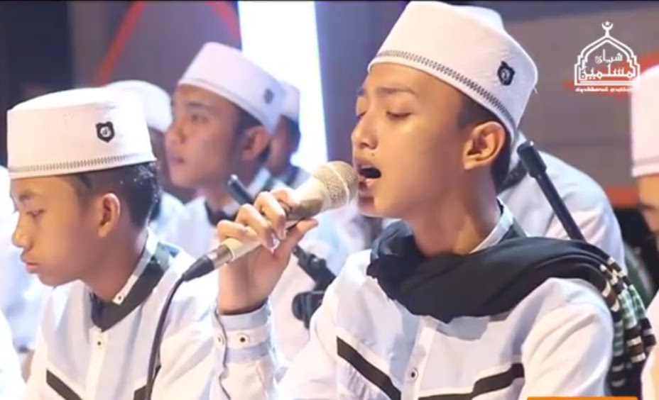 Lirik Sholawat Rindu Ayah Versi Gus Azmi