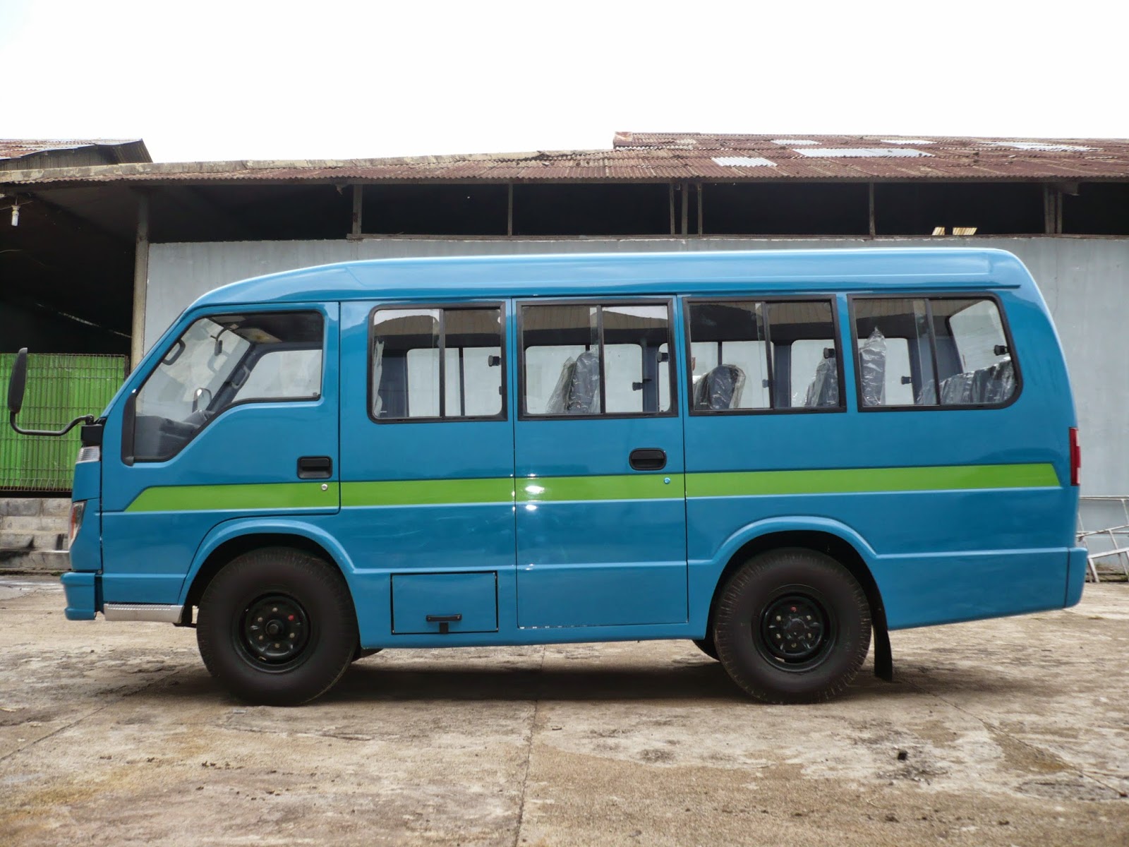 FSO Syrena Microbus Prototype