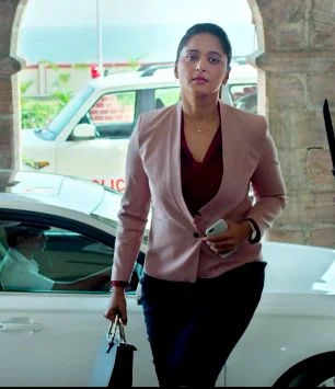 Anushka Shetty Looks In Singham 3 Film 