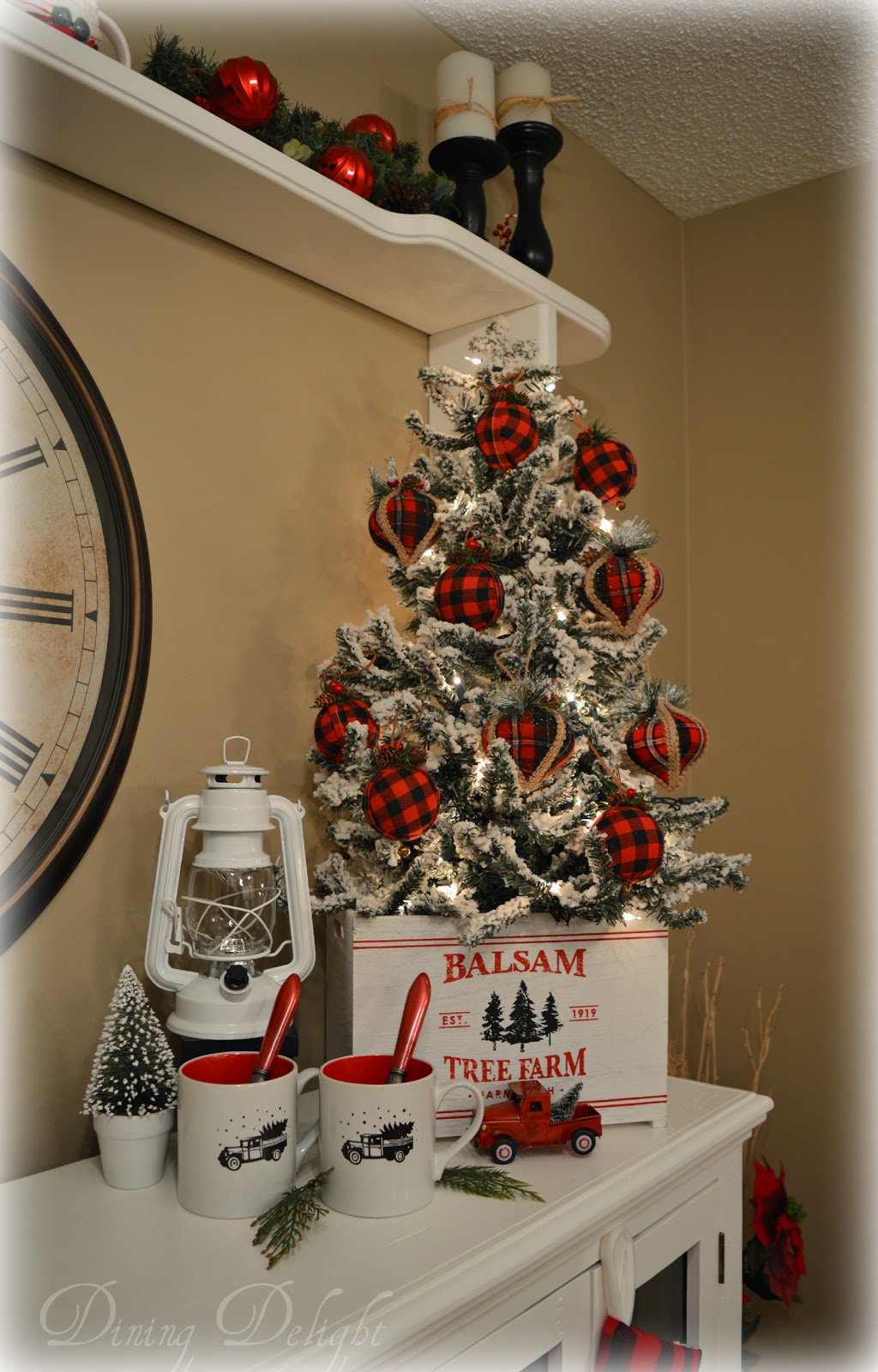 Dining Delight Christmas Sideboard in the Kitchen