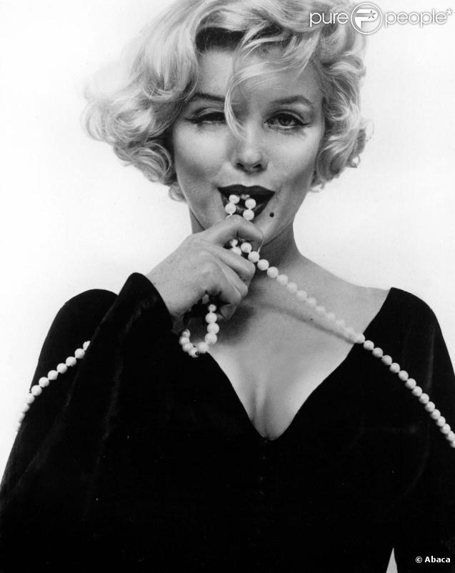 Carroll Bryant: Legends: Marilyn Monroe
