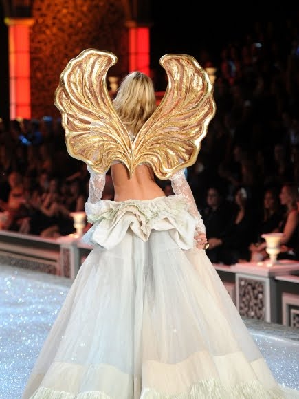 Victoria's Secret Fashion Show 2011 Photos Victoria's Secret Fashion Show 2011 Photos