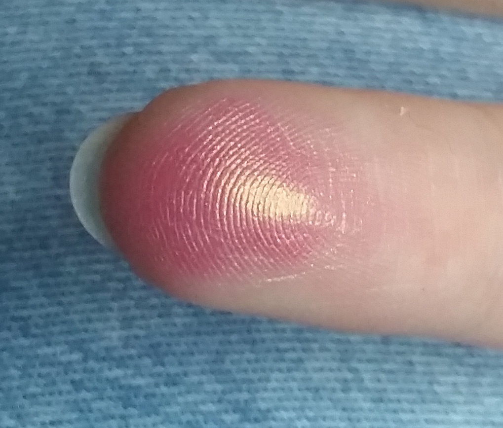 Beautifinous. High Definition Powder Blush review