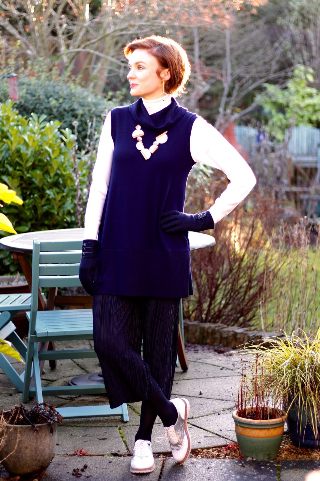 3 ways to Hide those Extra Pounds | Navy Culottes, White poloneck & Brogues
