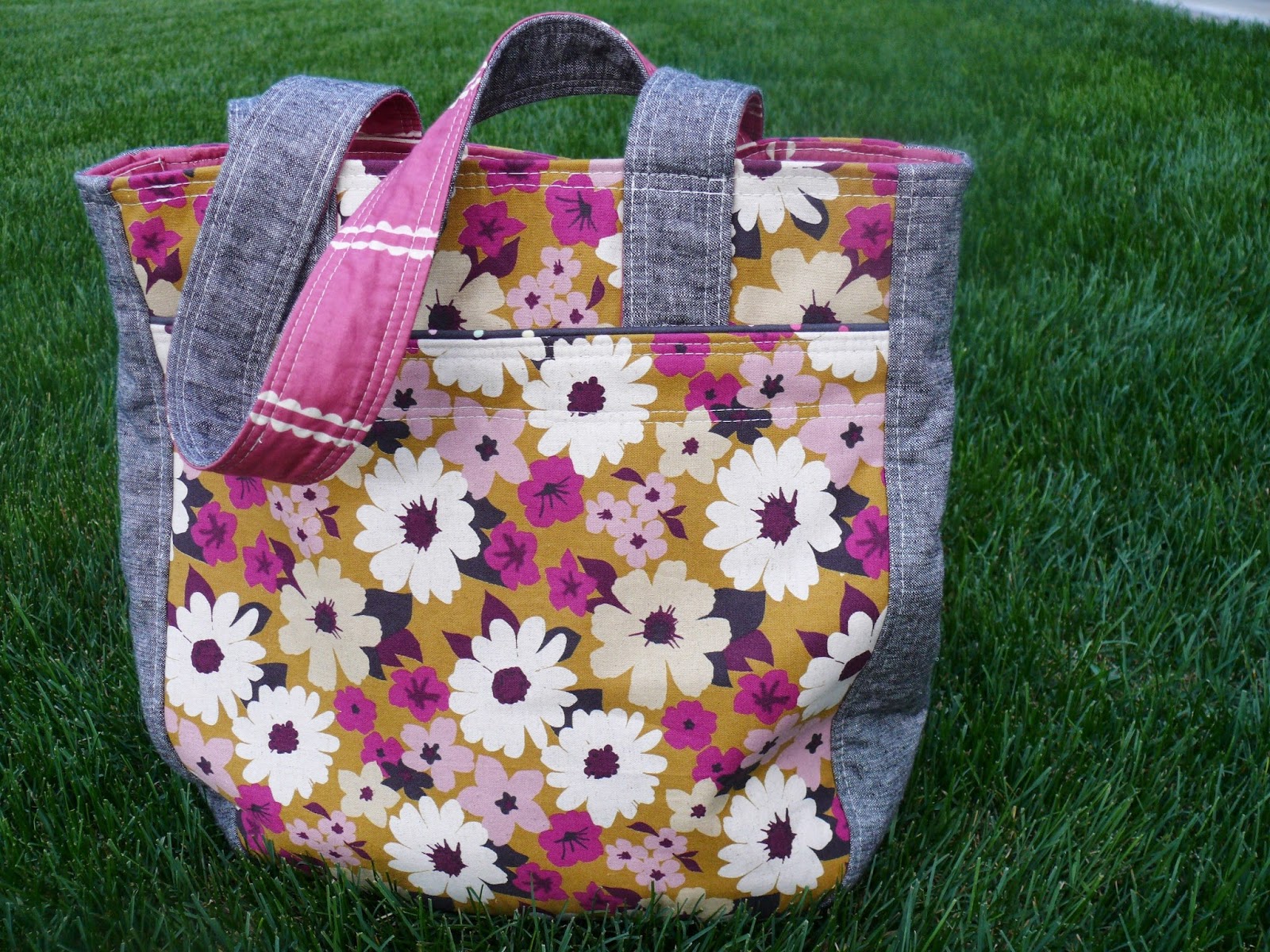 THE QUILT BARN Super Tote Bag Class