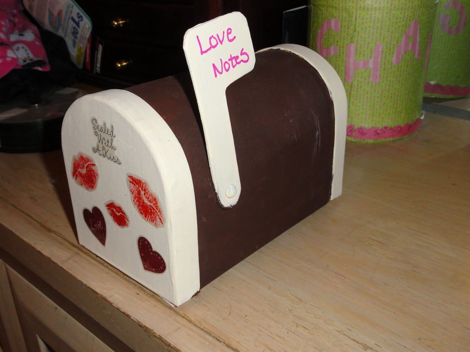 One Hot CraftyMomma Mailbox for Love Notes