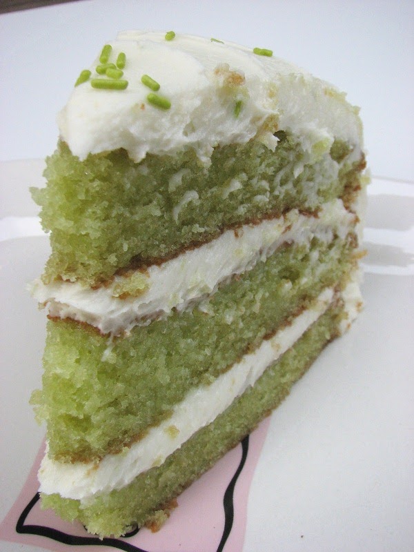 Heidi Bakes Trisha Yearwood's Key Lime Cake
