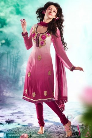 Flat 70% Discount on Rich Look Salwar Suits