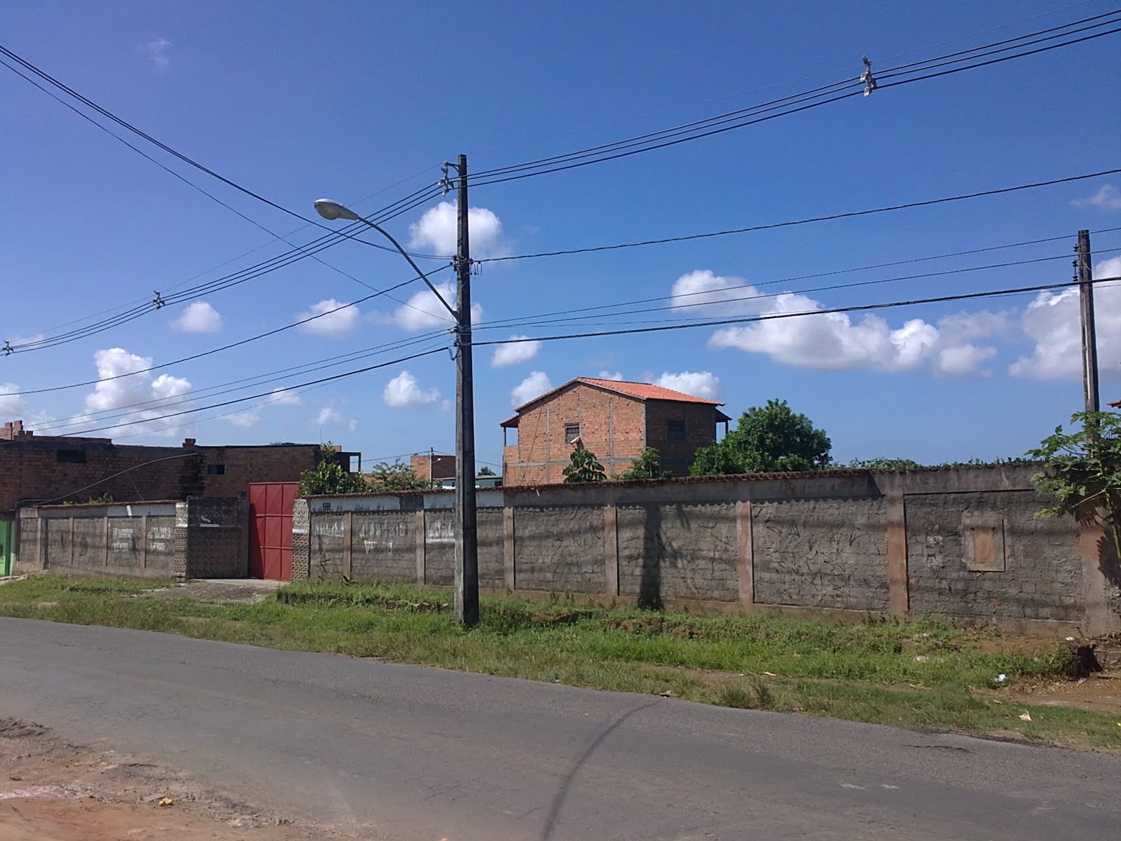 Terreno Av. Aliomar Baleeiro