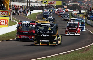 Felipe Giaffone venceu o GP de Londrina de Fórmula Truck de 2011