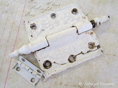 vintage hinges turn an old hinge into a picture holder