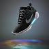 Nike自動綁鞋帶鞋款，年底上市 | Self-lacing Shoe Future Arrives With Nike's HyperAdapt 1.0