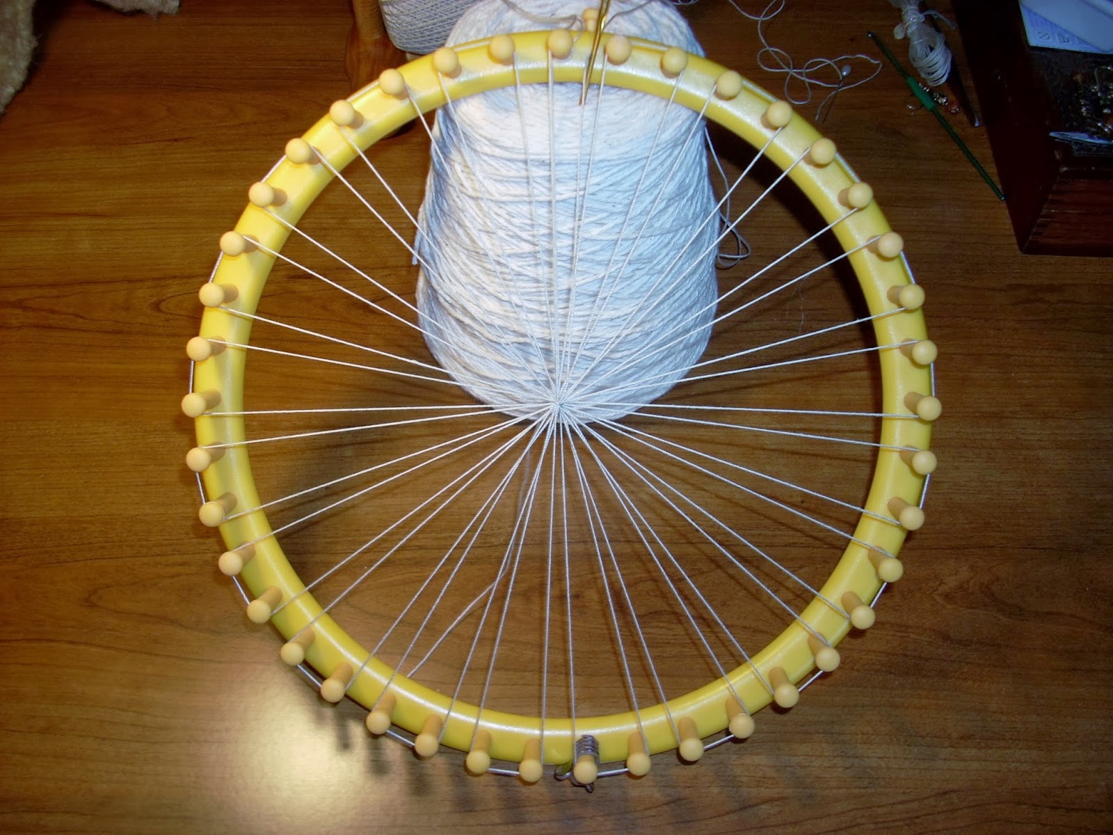 HeartSong Studio Warping a Knifty Knitter Loom for Weaving in the Round