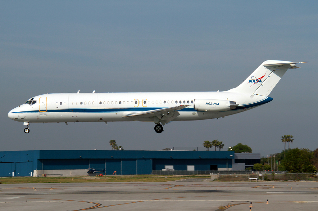 dc nasa lgb 33f airport flightlines aero pacific ellington efd klgb weightless arrives wonder