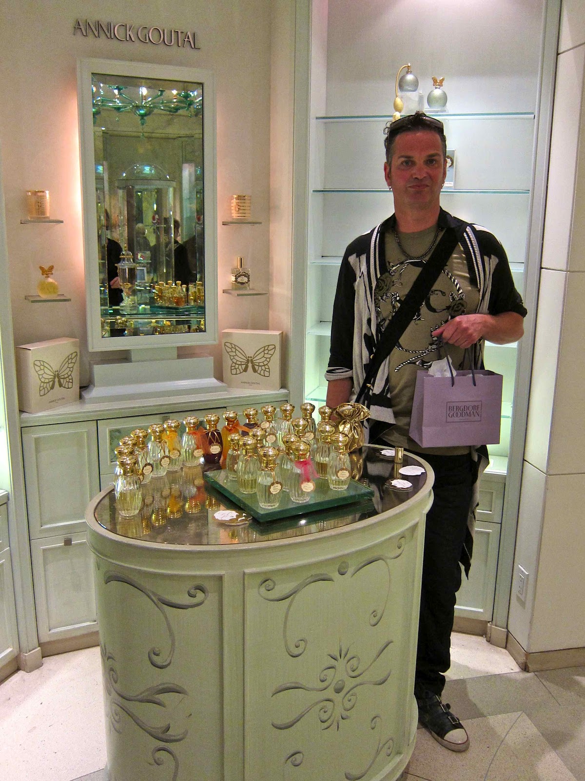 nicnak castle Annick Goutal, Paris, New York,..........